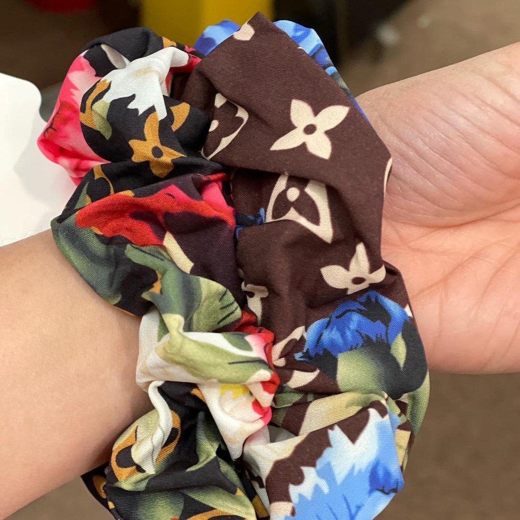 Fun & Flirty Floral Scrunchie