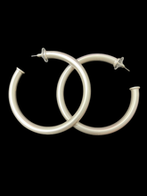 Load image into Gallery viewer, Thick Hoop Earrings
